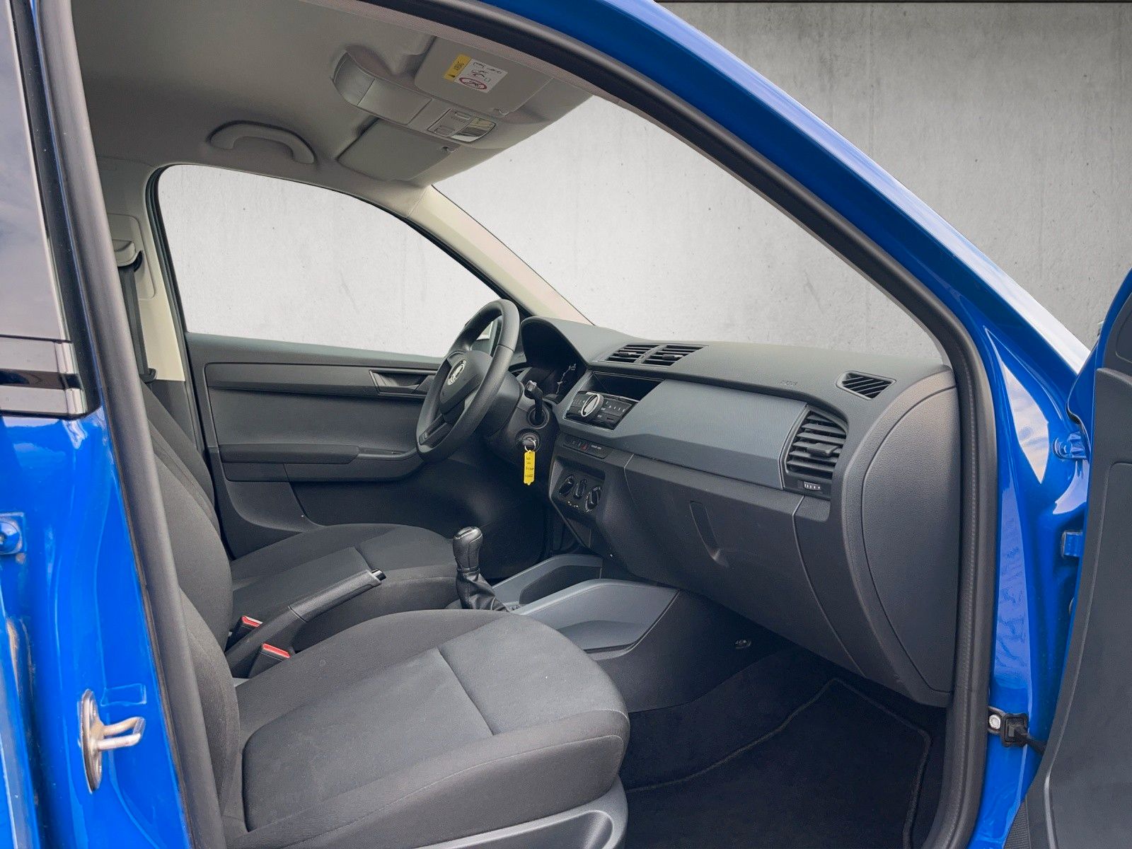Fahrzeugabbildung SKODA Fabia 1.0 TSI 95PS Klima el. Fensterheber