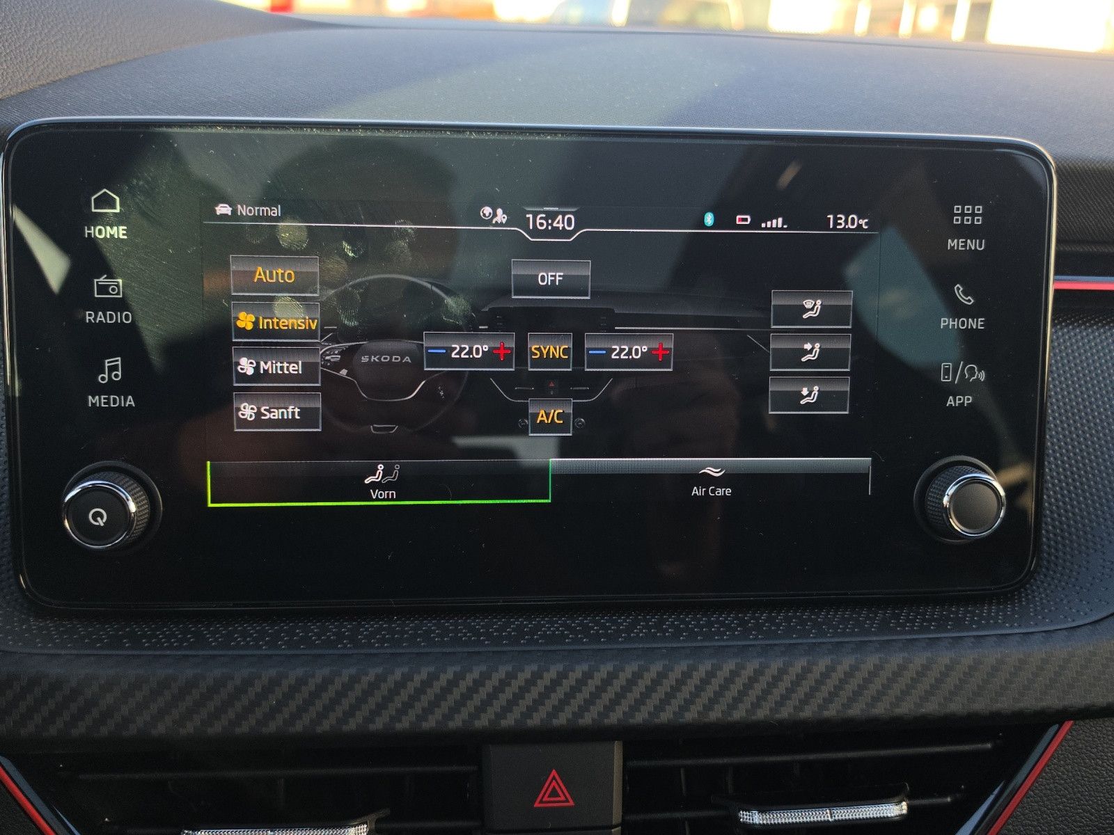 Fahrzeugabbildung SKODA Kamiq 1.0 TSI Monte Carlo DSG MATRIX ACC PANO